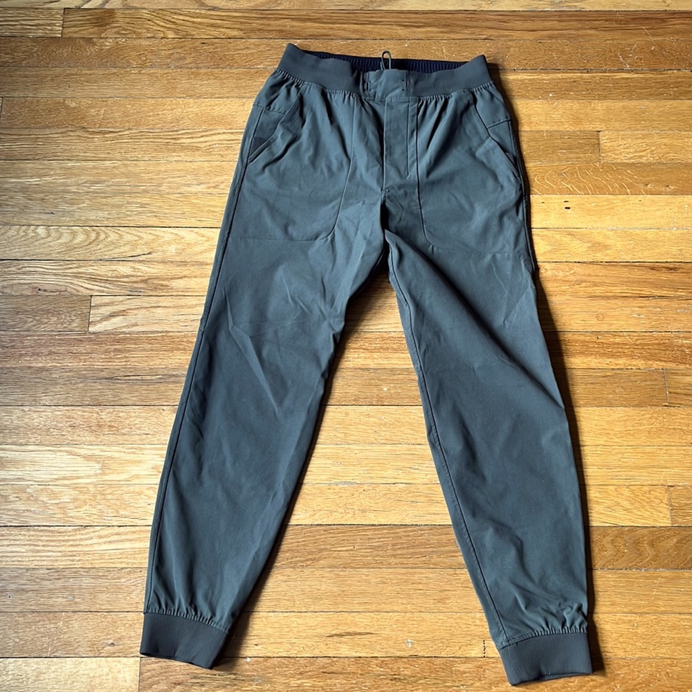 Lululemon jogger pants